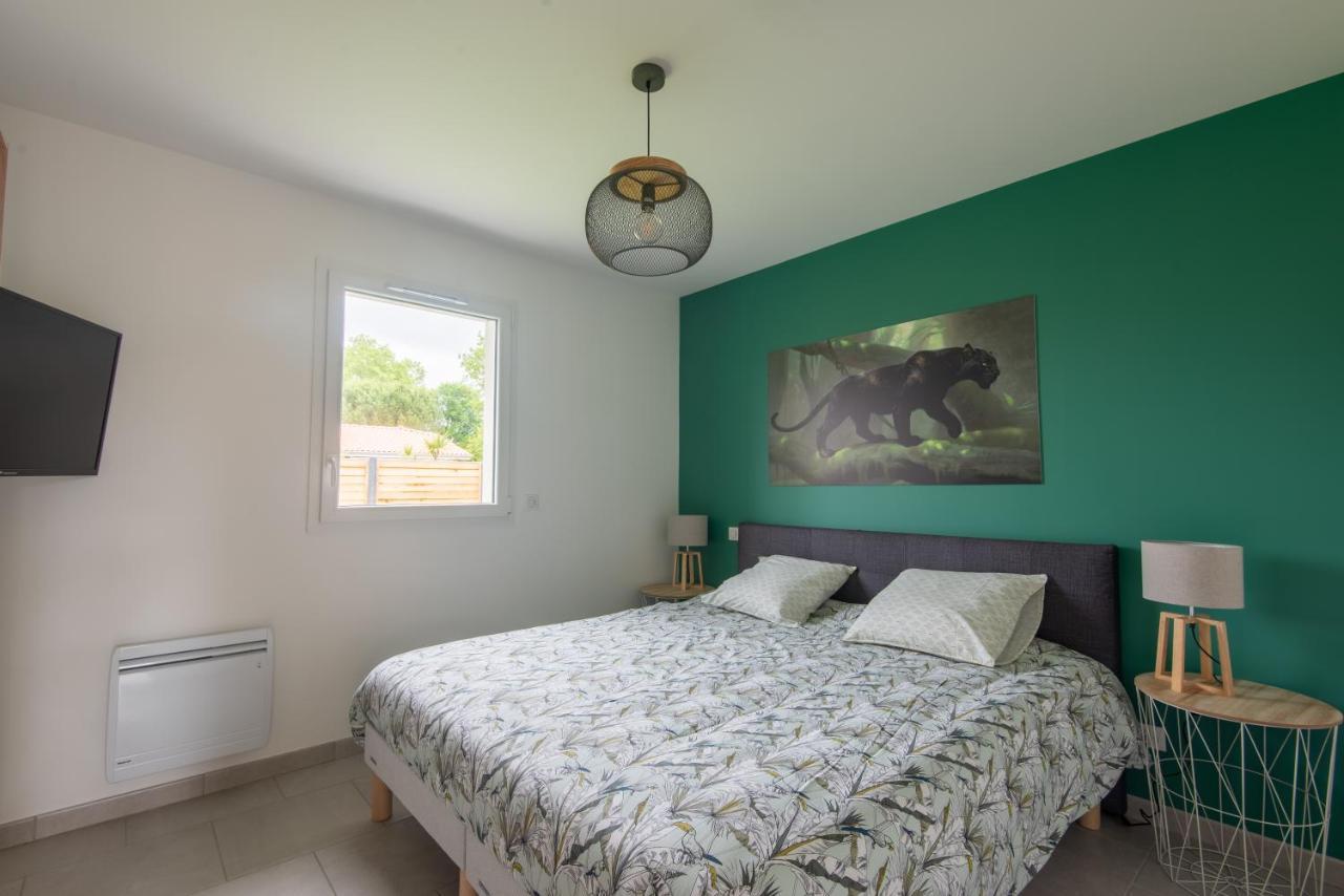 Maison Avec Jacuzzi Holiday home Biscarrosse